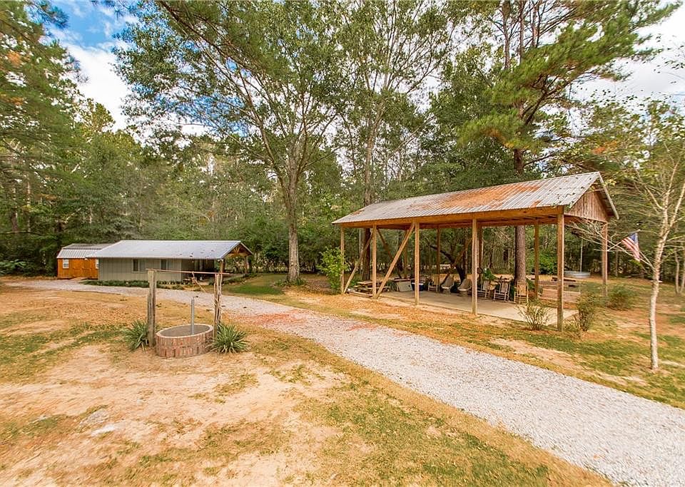 1st image of 26295 Prentiss Miley Rd