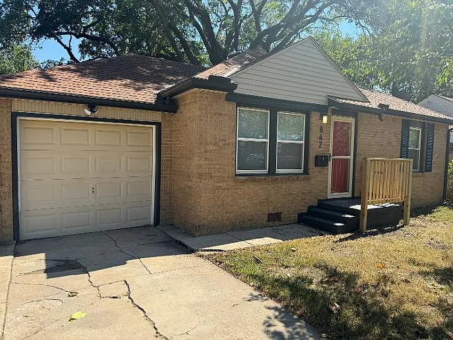 2 bed, 775 sqft, $1,000 — Photo 2