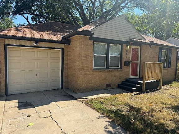 2nd image of 842 S Christine St