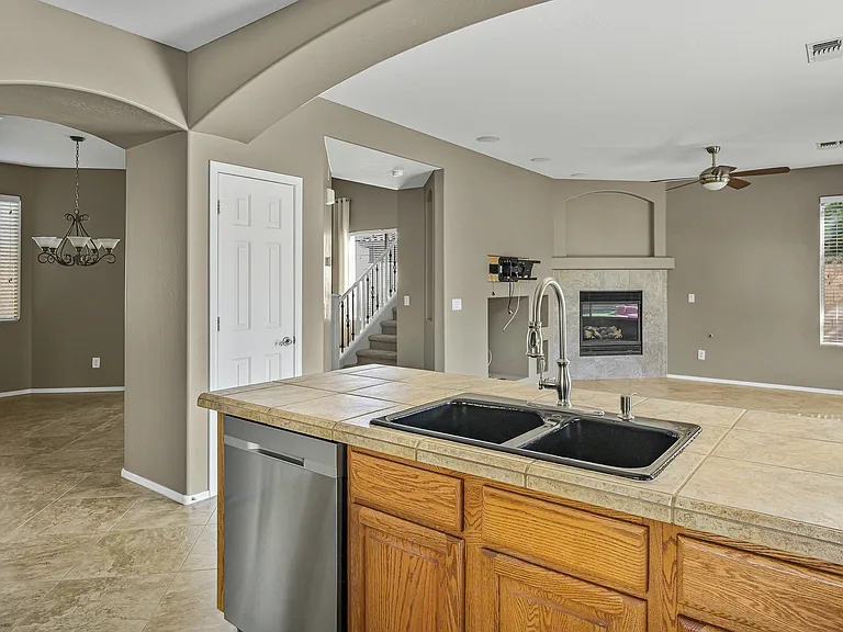 4129 E Clubview Dr — Photo 9