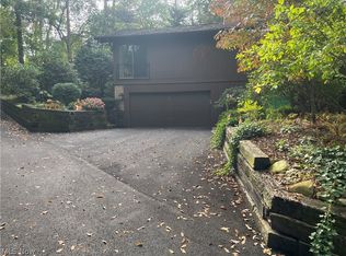 1936 Hemlock Dr, Kent, OH 44240