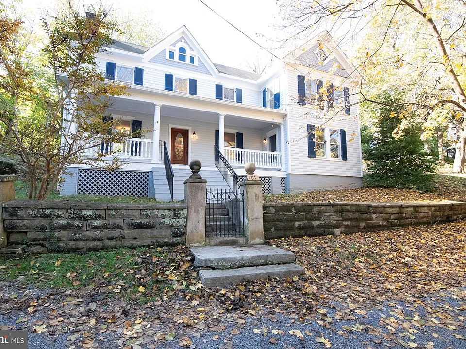 401 Henry Clay St