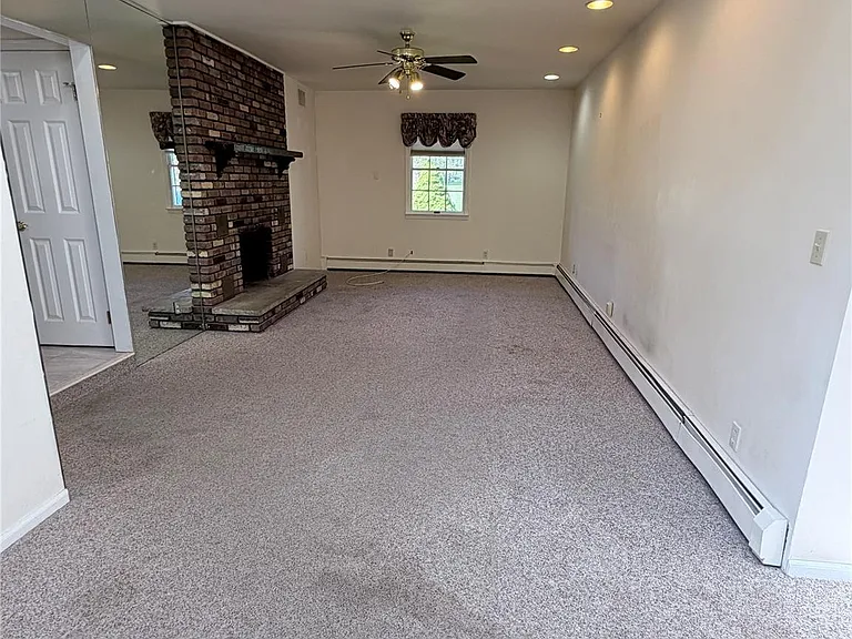 216 Maple Ave — Photo 14
