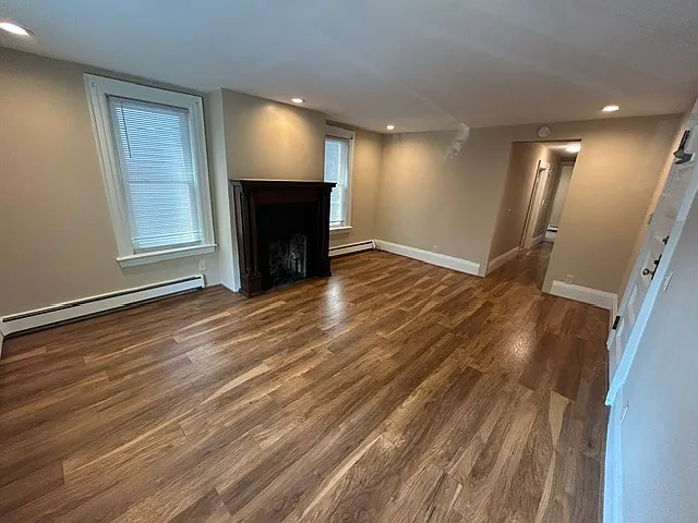 521 Oxford Street - 1 — Photo 2