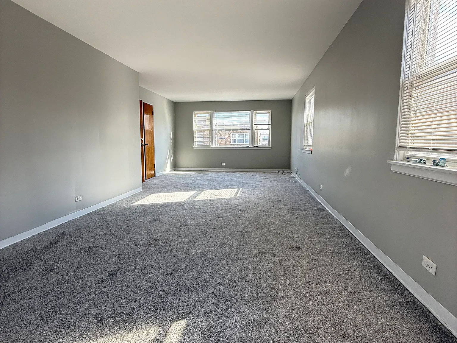 3 bed, 1.5 bath, 1200 sqft, $1,900 — Photo 3