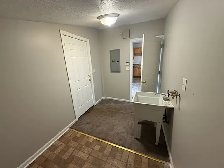 3449 Erin Ave — Photo 10