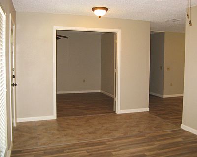 5th image of 5114 Campe Verde Dr