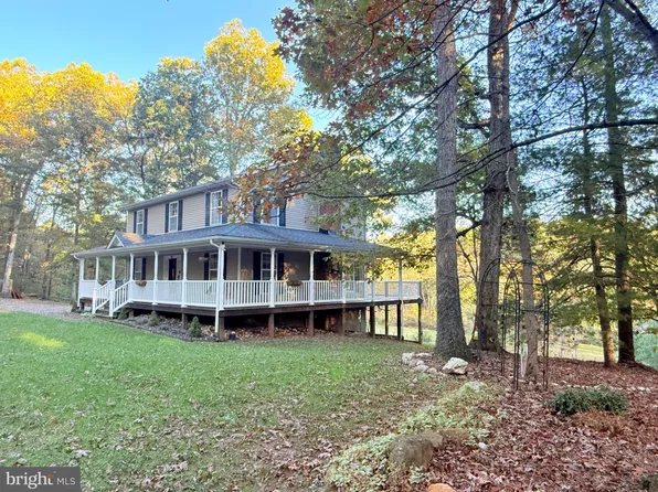 1515 Desert Rd, Reva, VA 22735