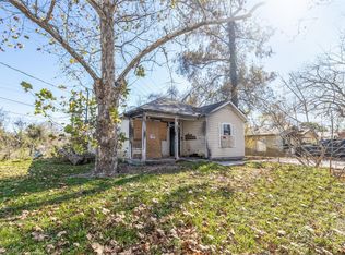 301 Albert St, La Marque, TX 77568