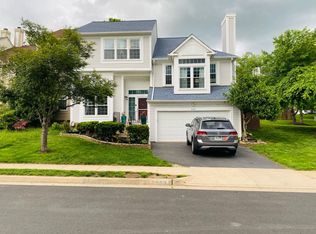 6523 Palisades Dr, Centreville, VA 20121