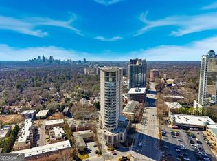 2881 Peachtree Rd NE APT 902, Atlanta, GA 30305