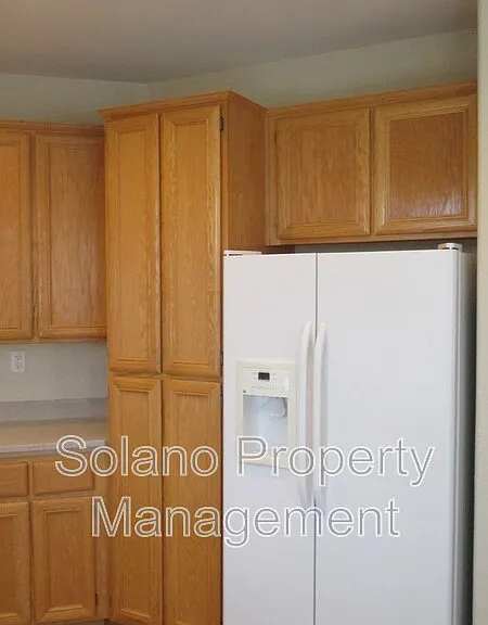 451 Edgewood Dr — Photo 10