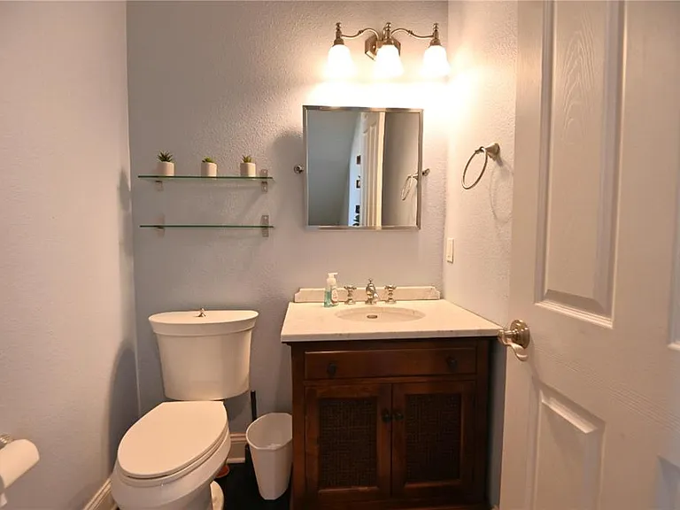 2201 Soho Bay Ct — Photo 6