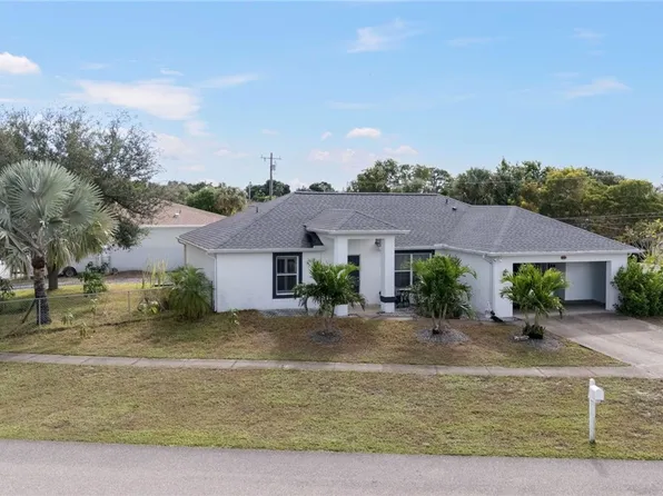 1082 Ridgeway Dr, North Fort Myers, FL 33903