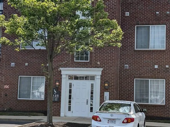 6125 Pelican Pointe Unit 302, Columbus, OH 43231