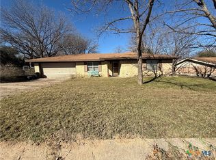 1209 W Avenue A, Lampasas, TX 76550