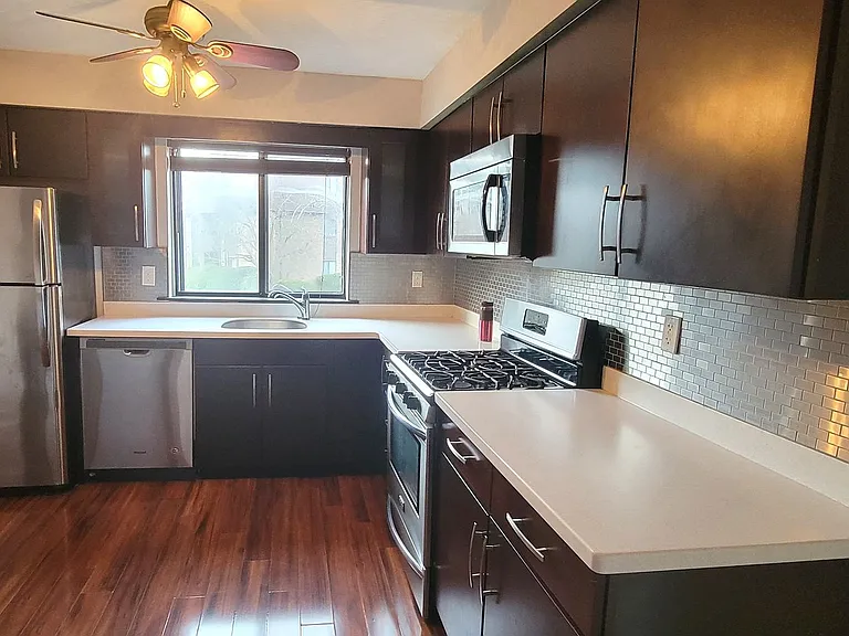 522 Woodmill Dr — Photo 8