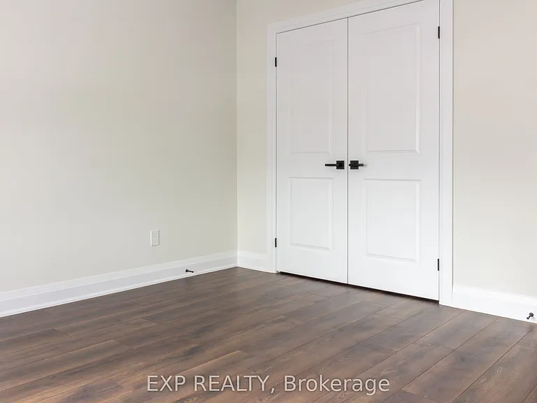 6 Dominique St — Photo 17