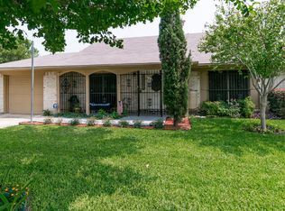 2712 N Saint Augustine Dr, Dallas, TX 75227