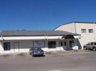 40118 Enterprise Dr, Oakhurst, CA