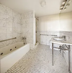 Bathroom 1 thumbnail