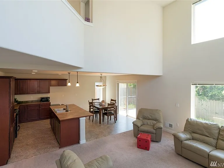 2518 193rd St SW — Photo 8