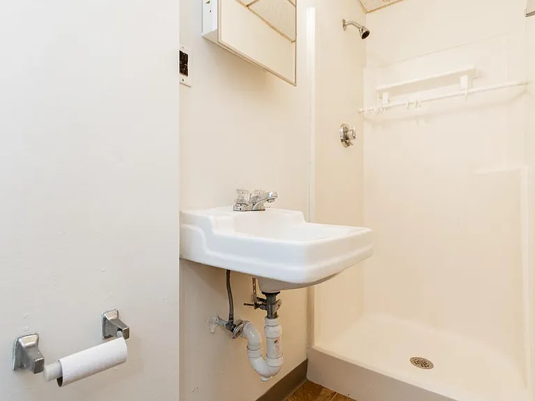 19 Spring St #1 — Photo 19