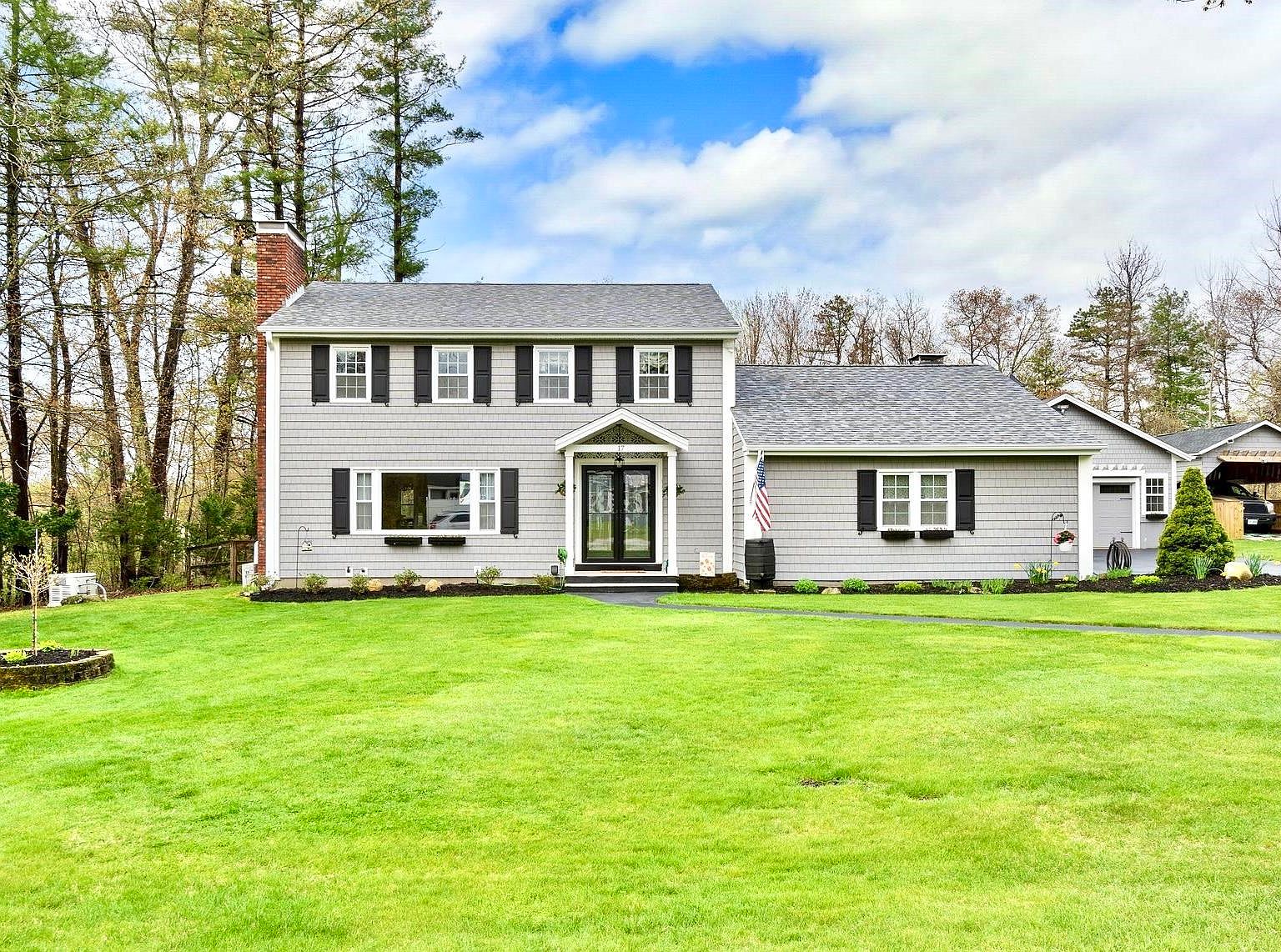 17 Golden Gate Drive, Hooksett, NH 03106 Zillow