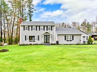 17 Golden Gate Dr, Hooksett, NH 03106