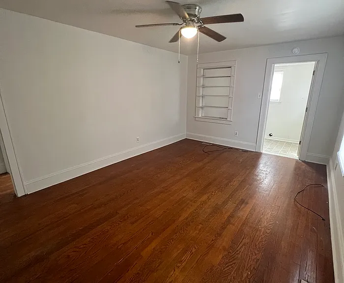 1330 Carolina St — Photo 2
