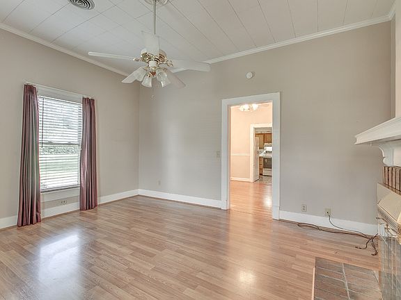 5th image of 224 Kings Hwy