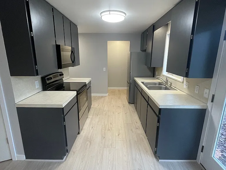906 Waldo Ave #906 — Photo 2