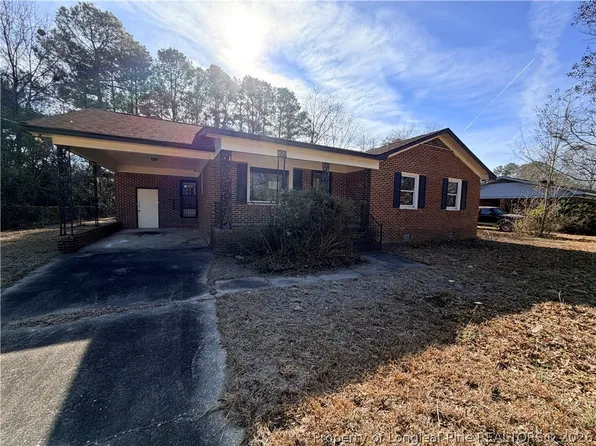 809 W Allen Ln, Laurinburg, NC 28352