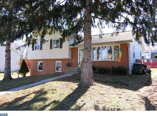 3016 Saint Albans Dr, Sinking Spring, PA 19608