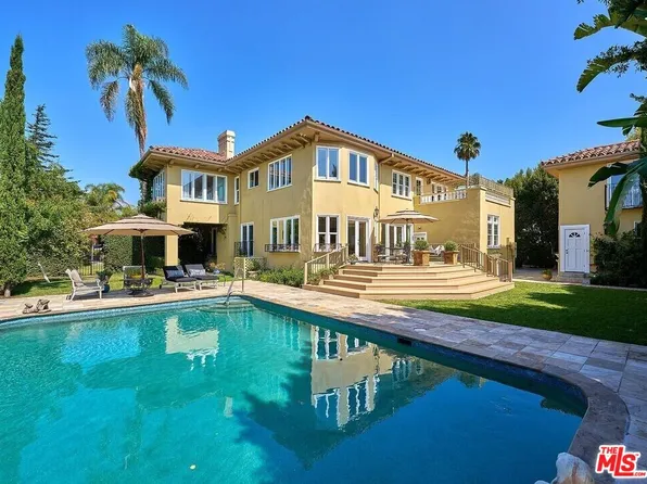 136 Fremont Pl, Los Angeles, CA 90005