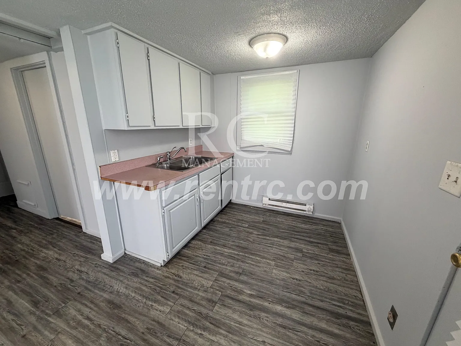 2 bed, 700 sqft, $495 — Photo 2