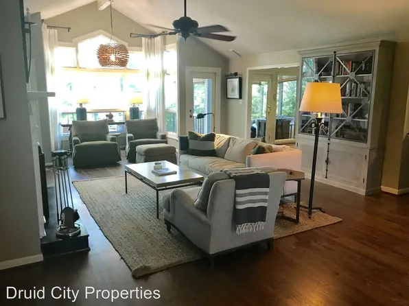 11981 Grandview Dr, Northport, AL 35475