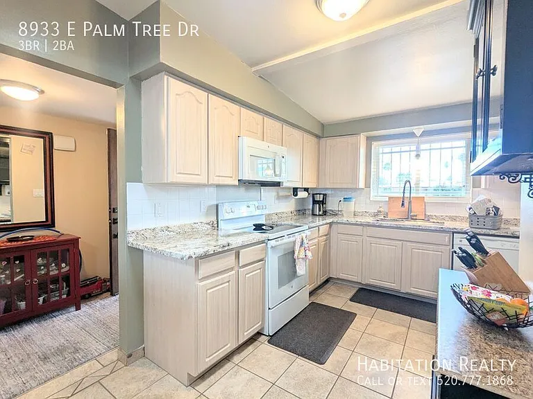 8933 E Palm Tree Dr — Photo 4