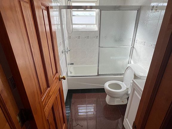 5th image of 23119 67th Ave Floor 1