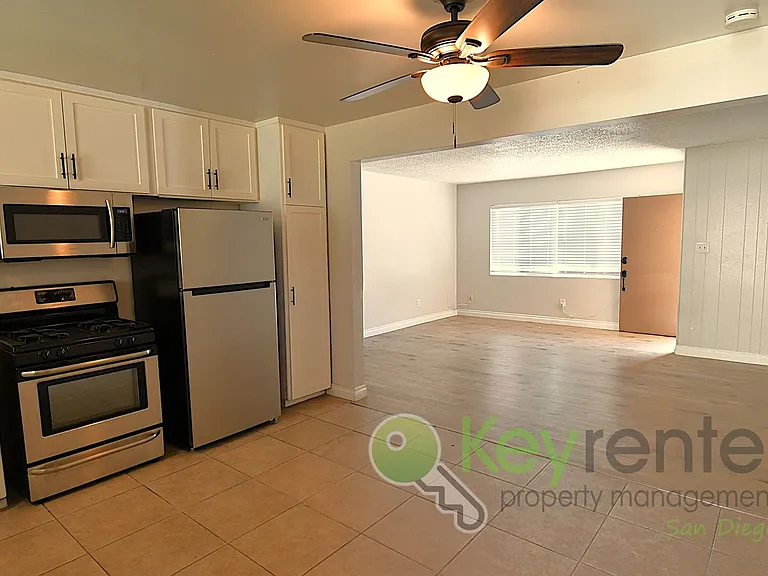 8073 Palm St — Photo 13