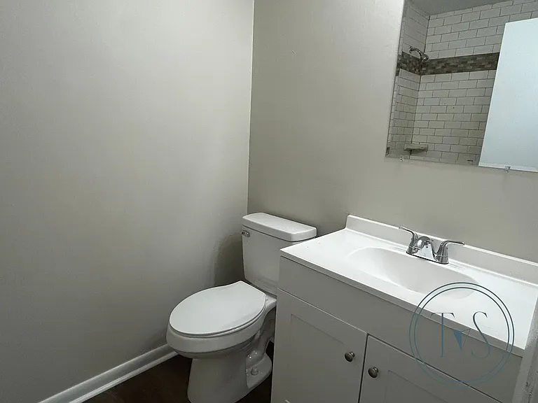 993 White Cir — Photo 11