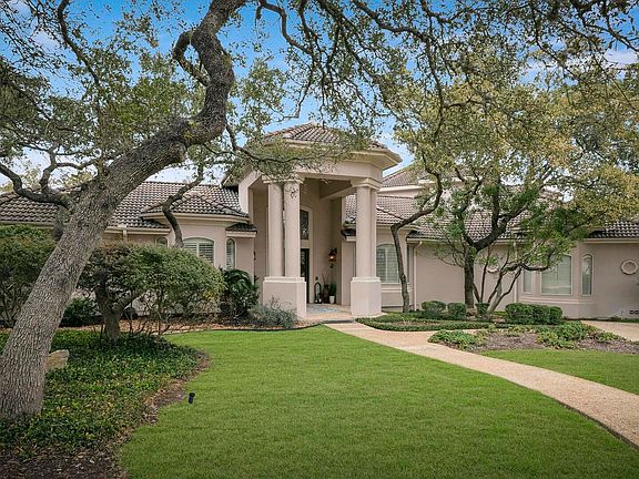 2nd image of 302 Pagoda Oak