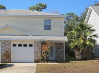 2129 Tom St, Navarre, FL 32566