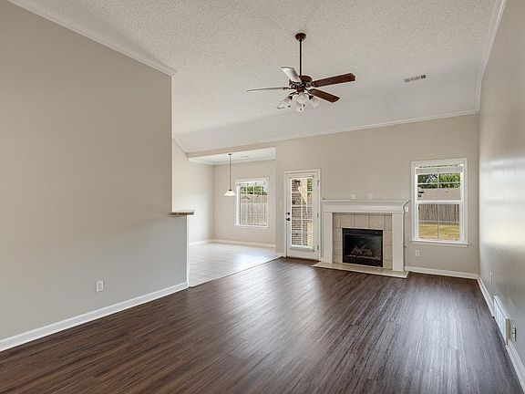 5th image of 10432 Redmond Dr