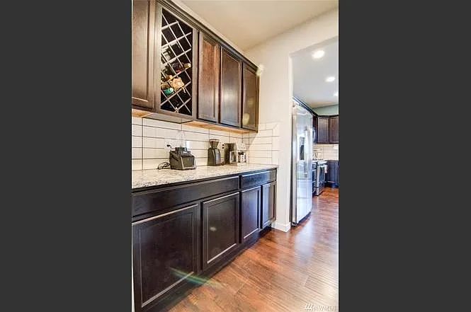 8211 49th St NE — Photo 3