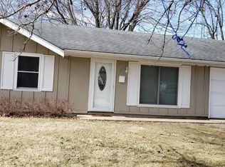 7 Westminister Dr, Chatham, IL 62629