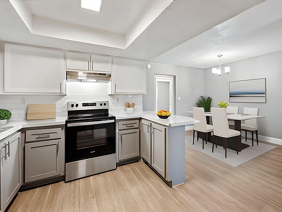 2nd image of 4637 Deleon St #4650K161