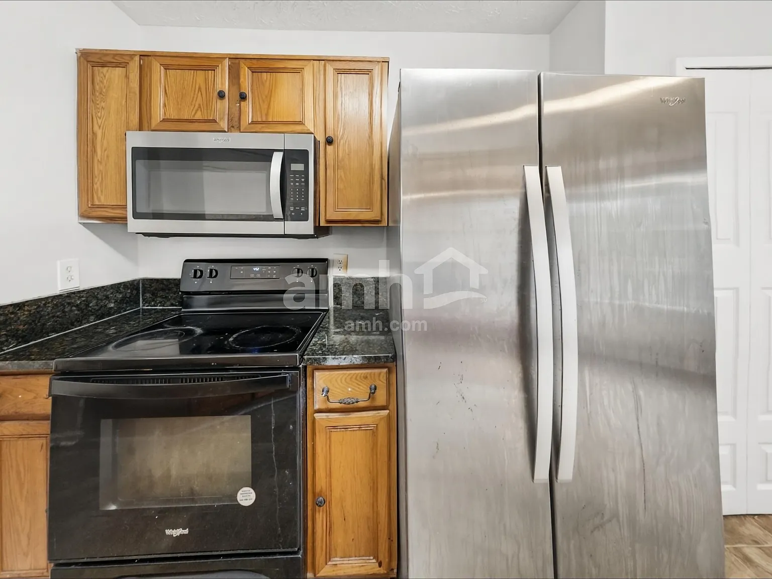 3 bed, 2.0 bath, 1788 sqft, $2,245 — Photo 4