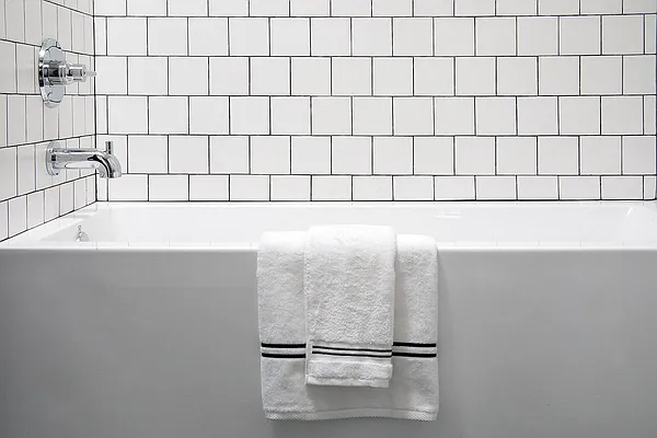 Rented by Vertical Real Estate LLC | media 5