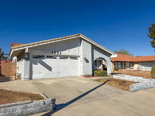 1253 Morven St Photo 1